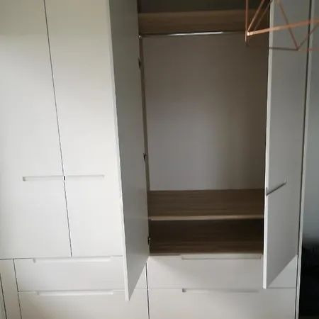 Villa + Apartmenty Almfeldstrasse Green Garden דירה ארדינג