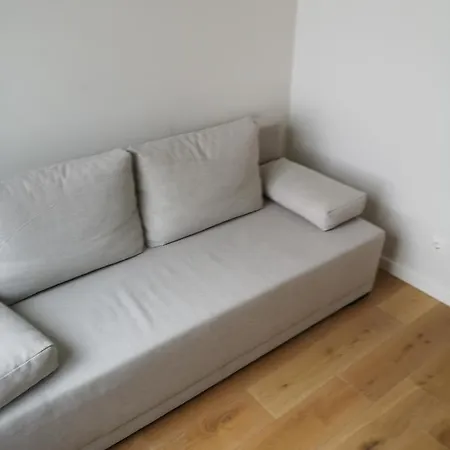 Villa + Apartmenty Almfeldstrasse Green Garden דירה *